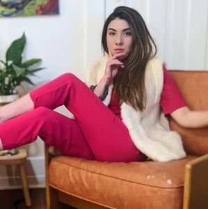 Meet your Posher, Megan